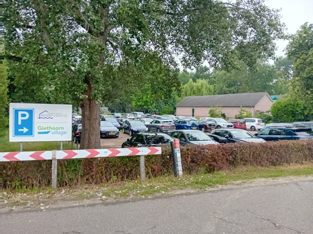 Parkeren Giethoorn Waar kan ik mijn auto gratis parkeren?