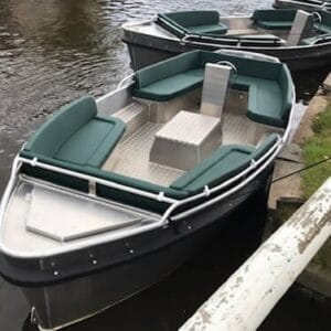 8 person boat Giethoorn