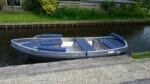 Rent a 6- to 8-person boat in Giethoorn